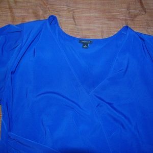 💙Ann Taylor Wrap Blouse💙